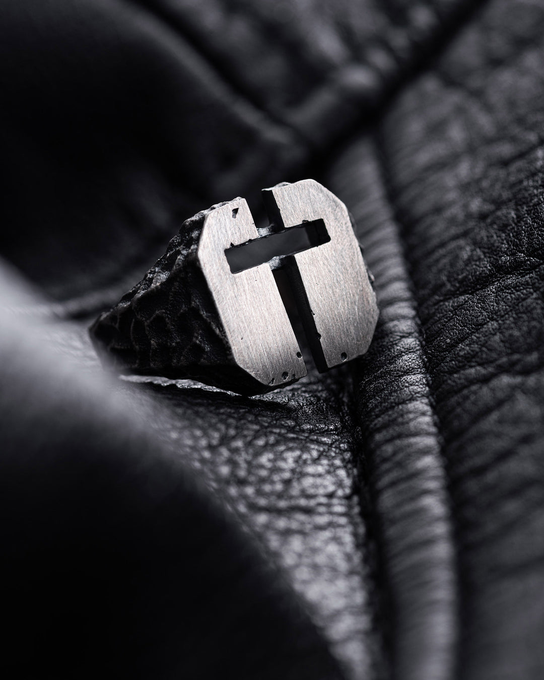 e67703f0b53756f8cc87702f81e03716