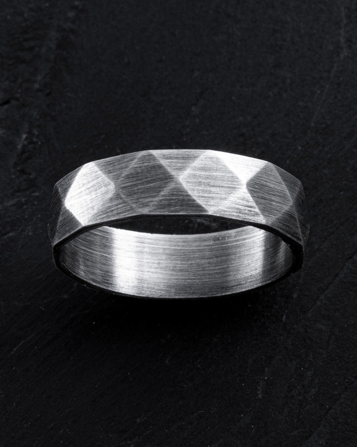 f5e20ba1d129476bd451954f21bb9335