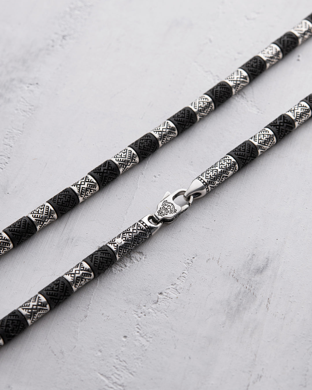 Silver chain SVAROG (ebony)