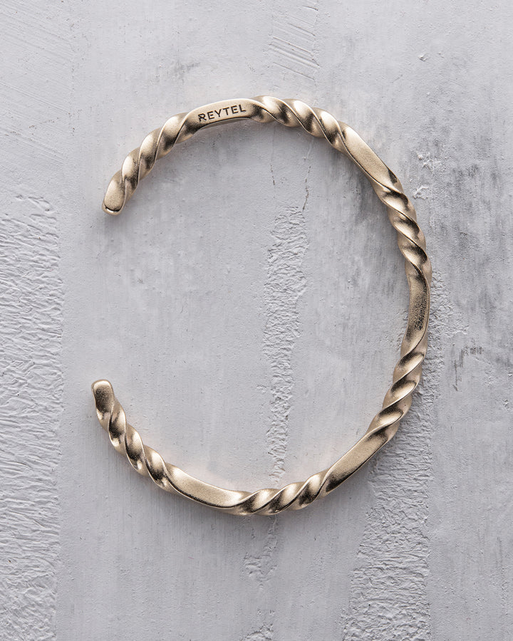 b24df63a900db2be8fbdd00232e42716