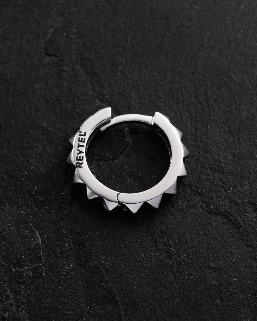 14k white gold single earring HARD