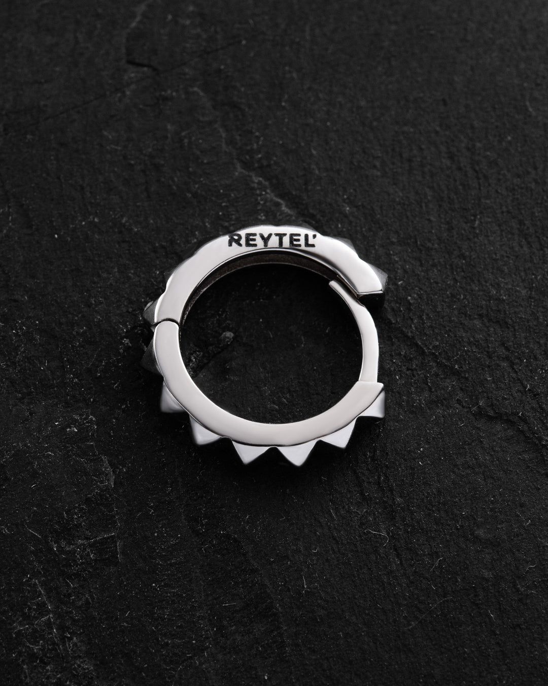 14k white gold single earring HARD