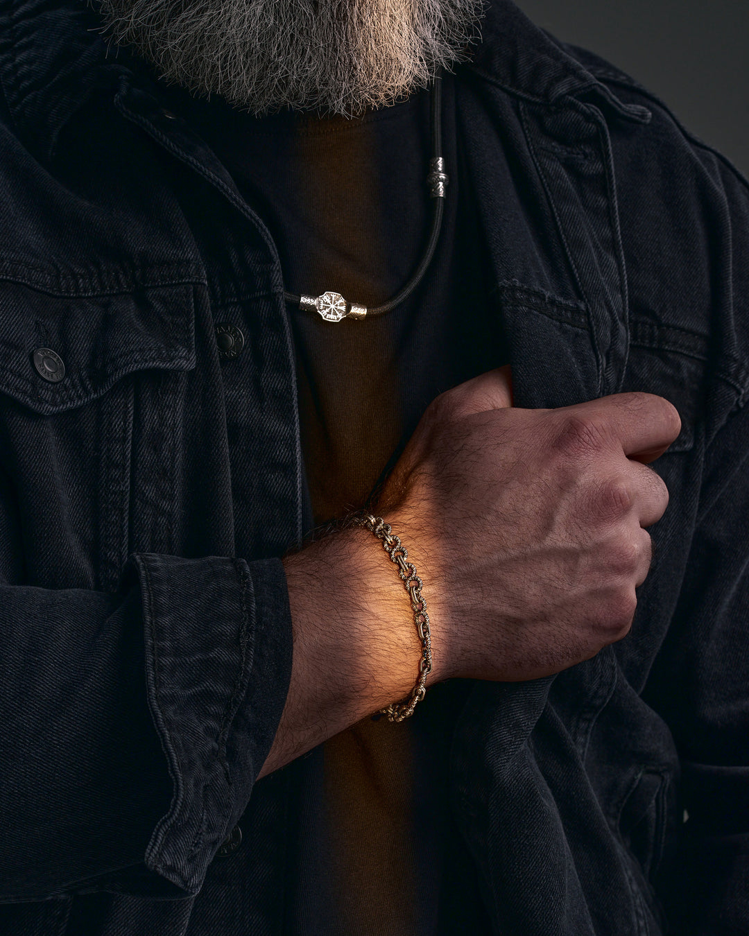 Cordone in seta VEGVISIR. SVARGA con inserti argento