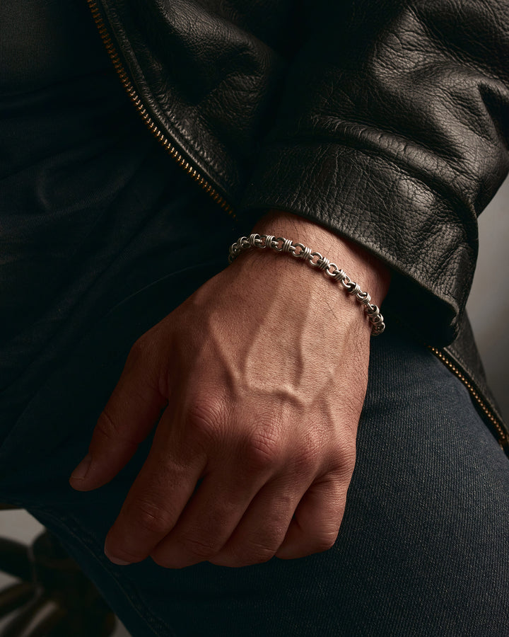 464ab7e6668faf6b8addc8e25c79a0e9