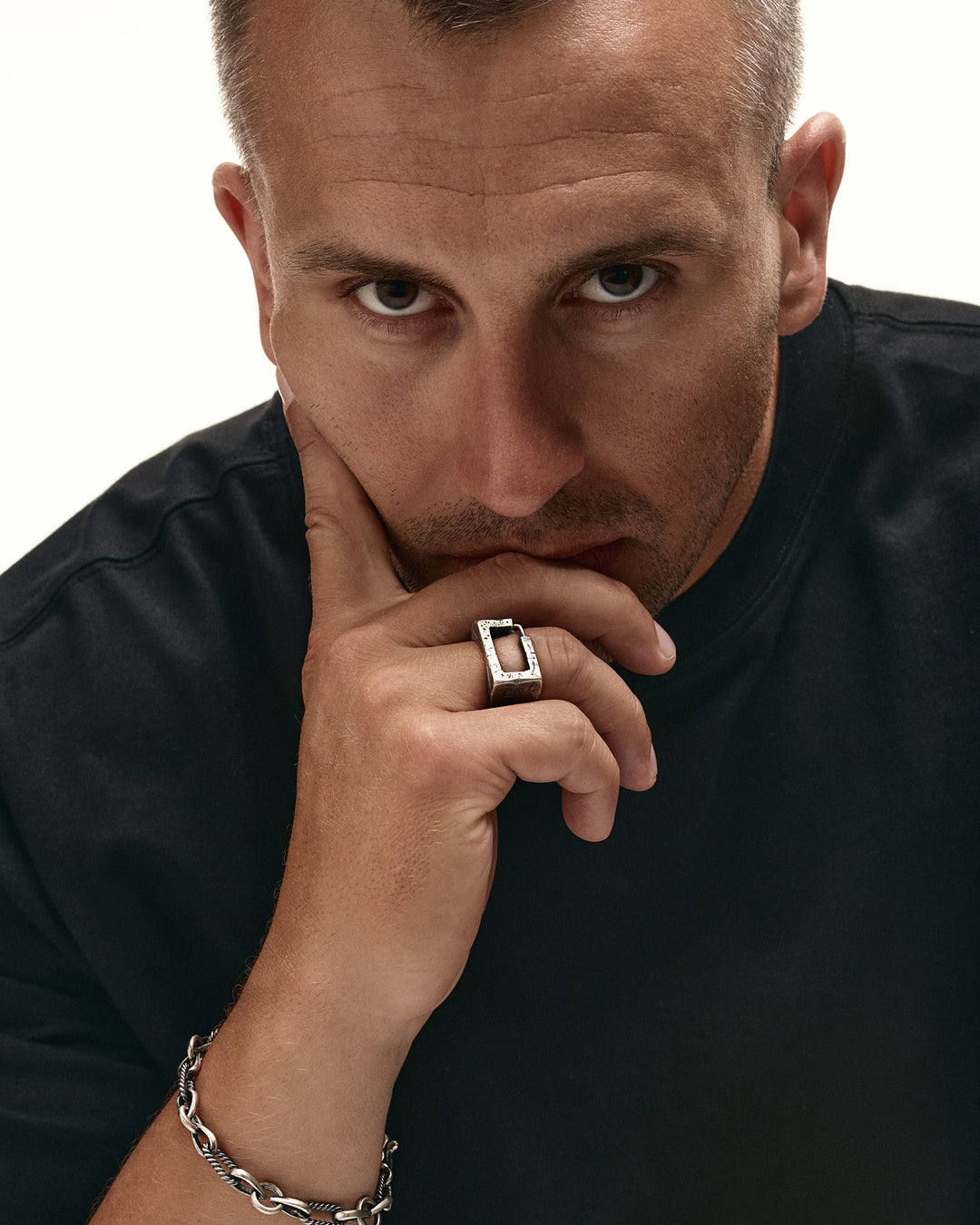 9c7f116e0bfa2176be753873e7ab3df2