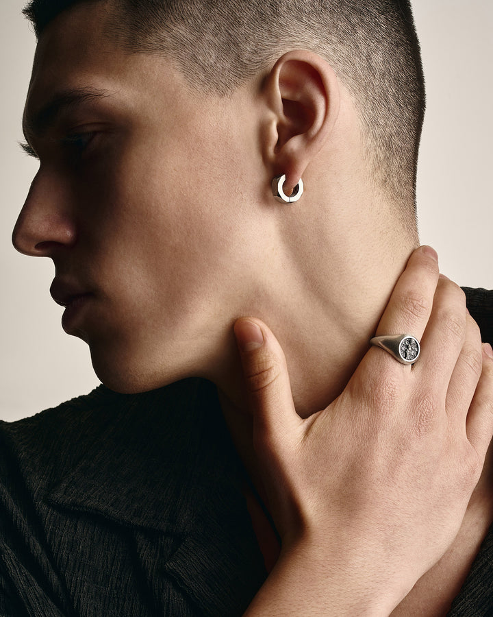 Silver earring-circle MOER