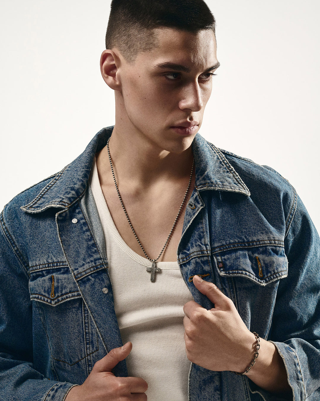 b2361d4bae7ab5e5cf5f6c86bb9ff39c