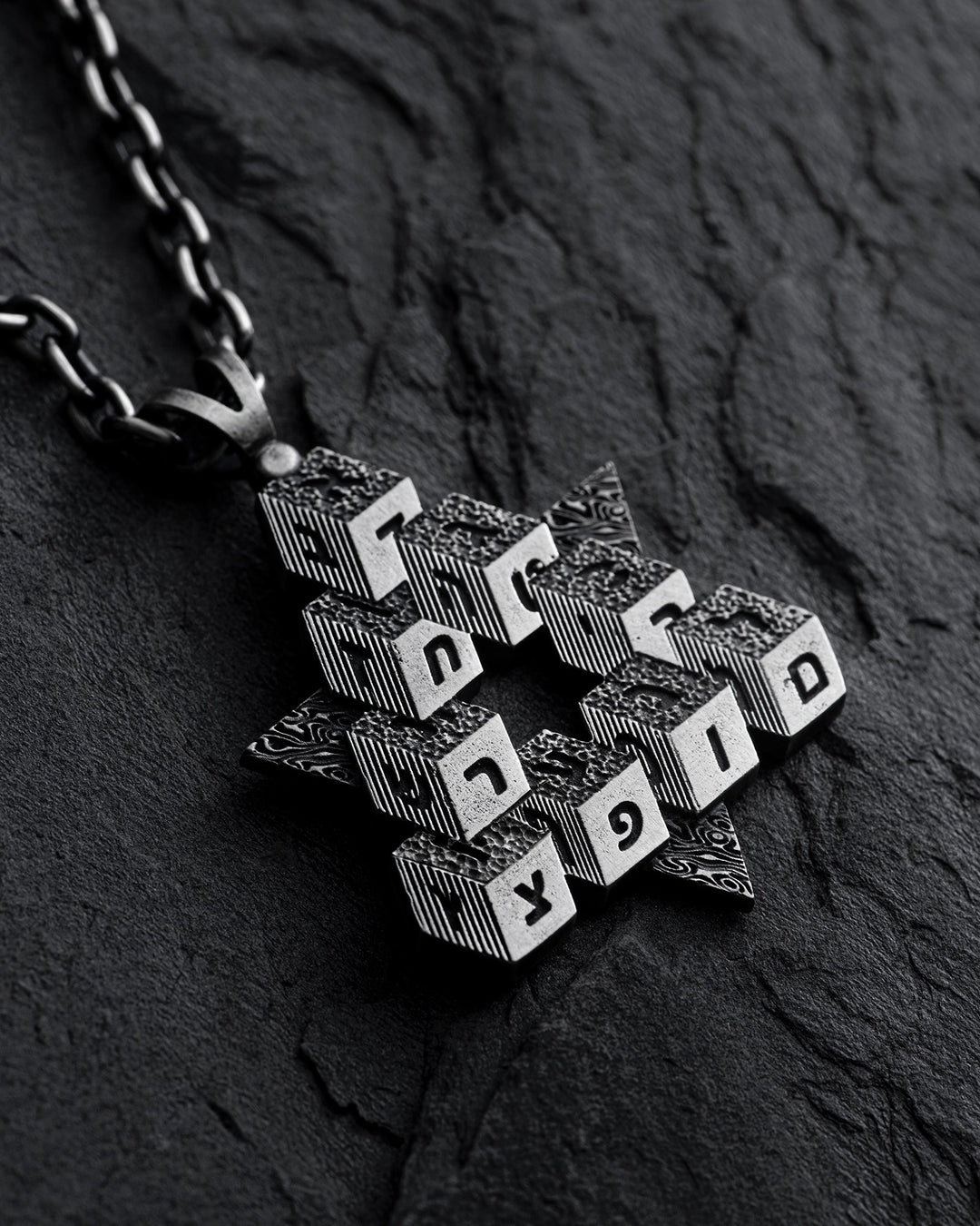 32704f9271c0c32152bb9b55e5d1f5b8