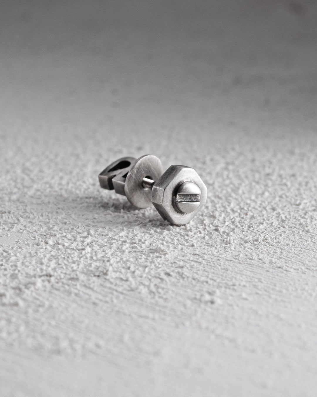 Silver mono - earring SINGULA