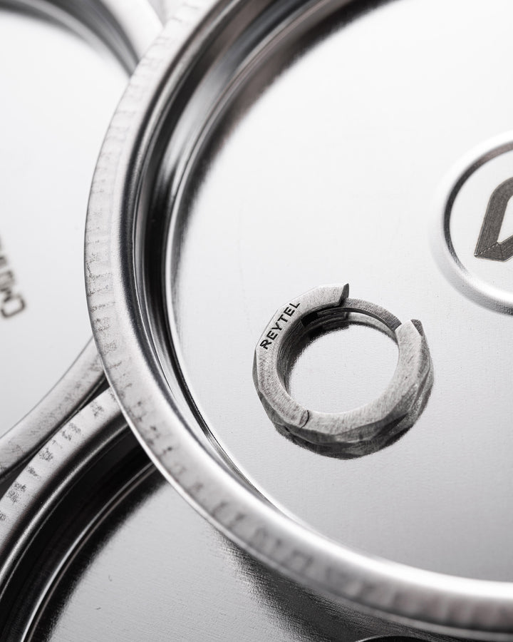 76d5d49cd7d26ddaeb927f9f4da8743a