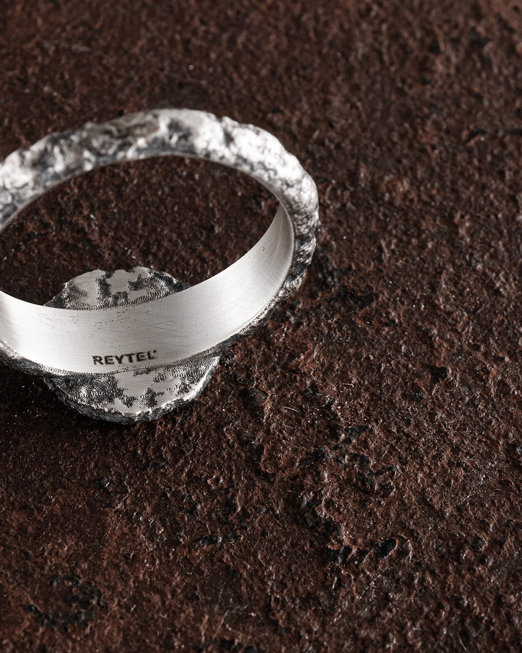 ab6976d9f9cc1bbf3843bf82b8ee929d