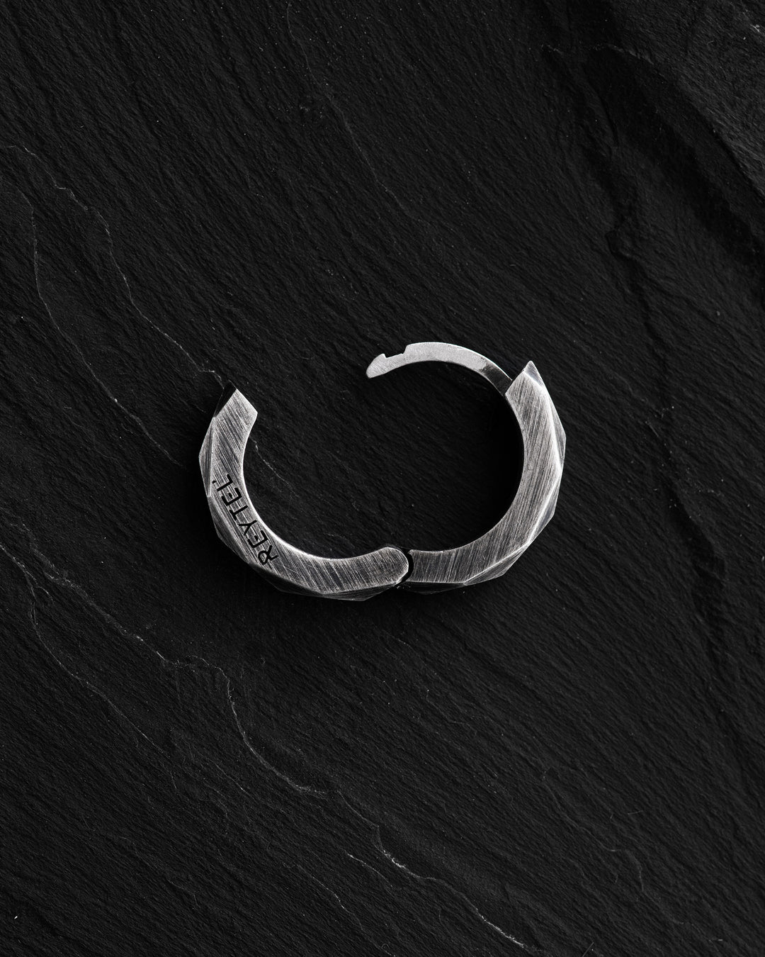 23086cdd371fff21e1828750a1b44a7f