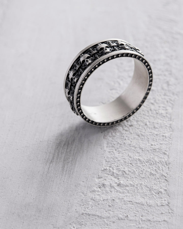 Silver ring MEMENTO MORI