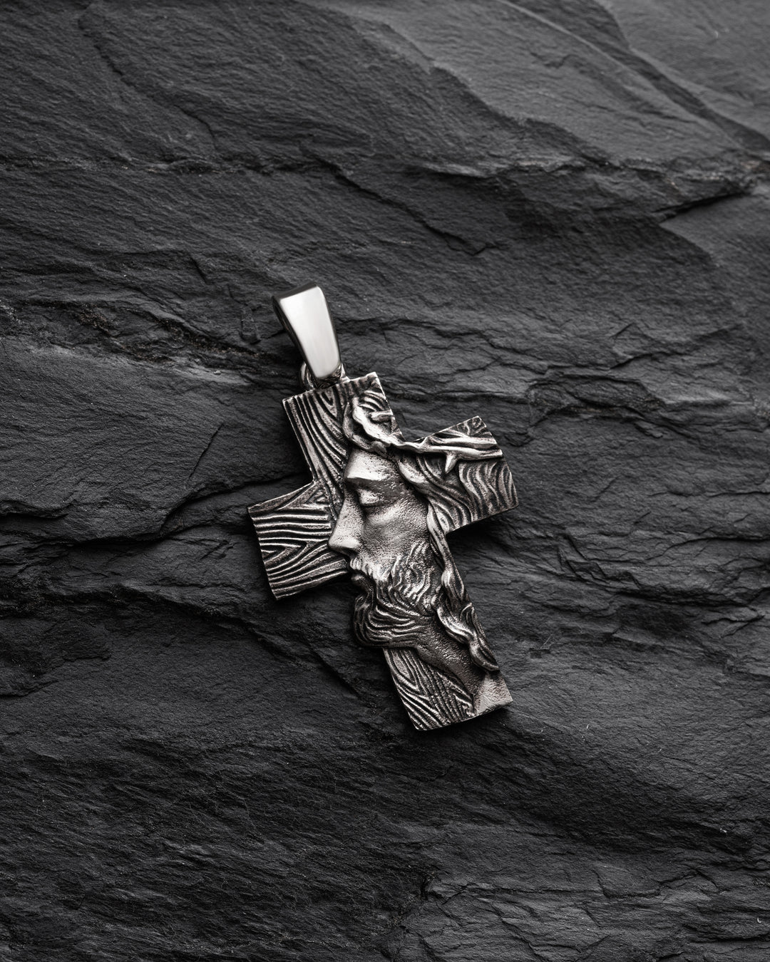 Cruz de oro blanco de 14k EL ROSTRO DE LA FE