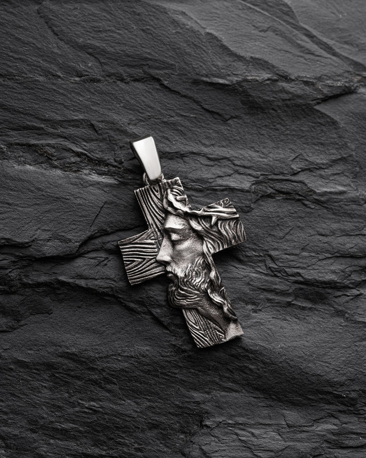 Cruz de oro blanco de 14k EL ROSTRO DE LA FE