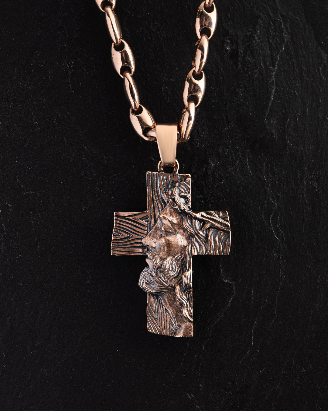 Cruz de oro rosa de 14k EL ROSTRO DE LA FE