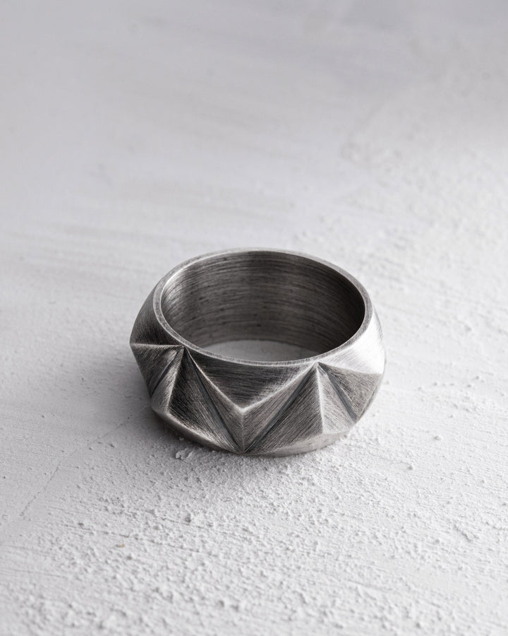 Silver ring TRIEDRE