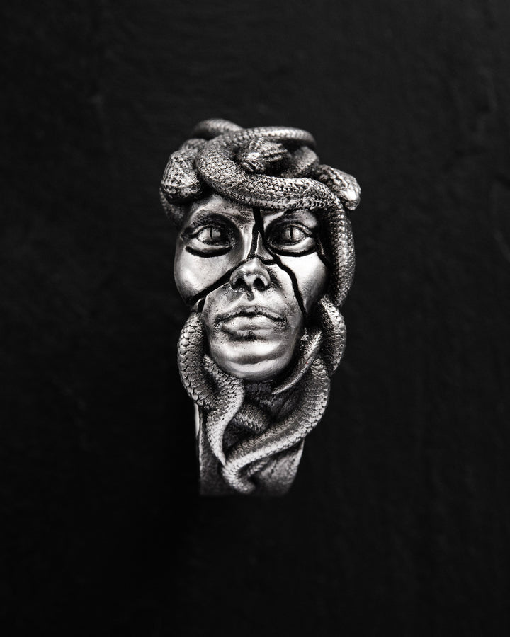 Silver ring PATRONA MEDUSA