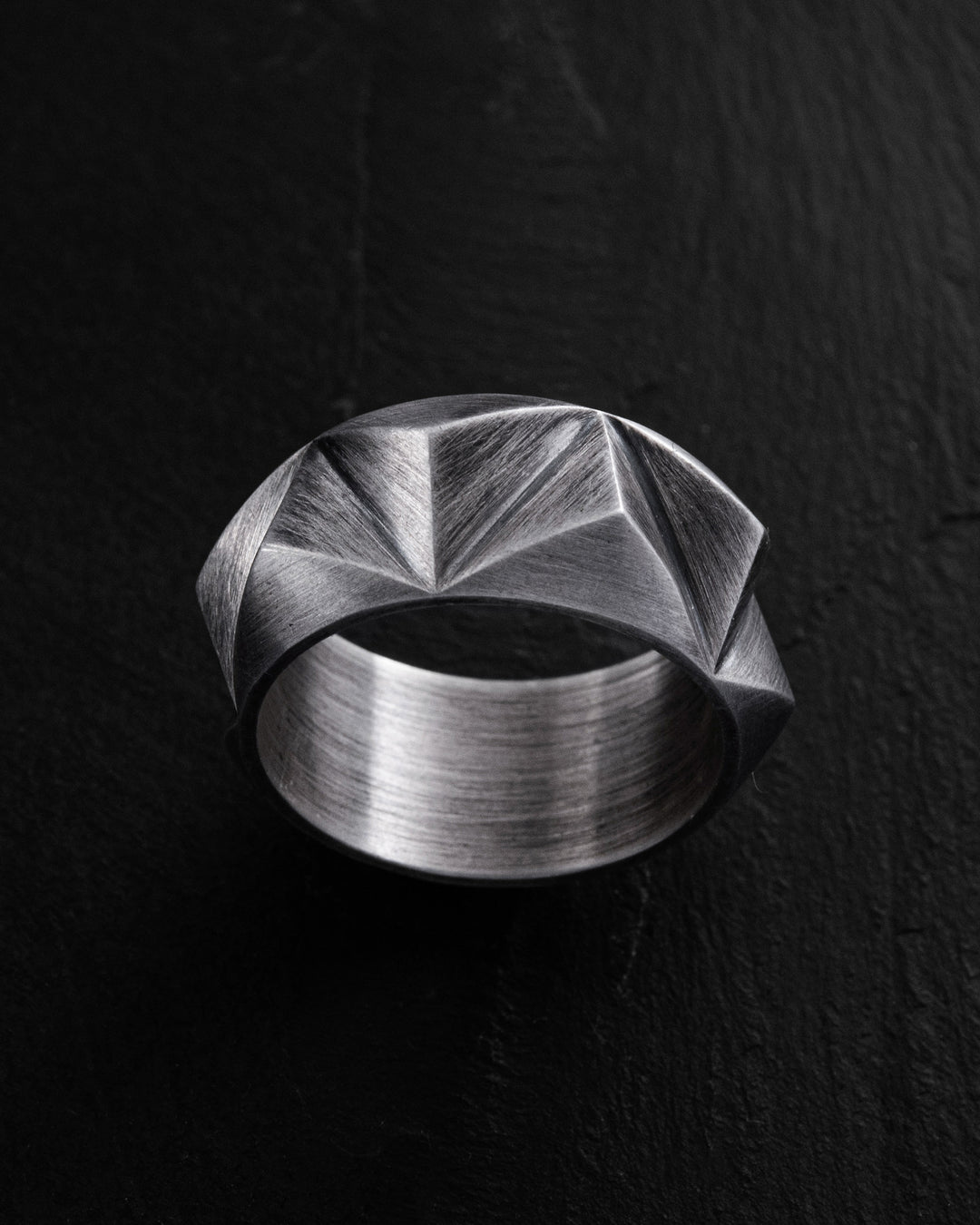 Silver ring TRIEDRE