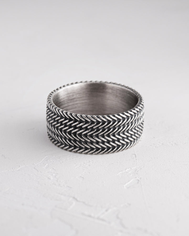 Silver ring VEGER