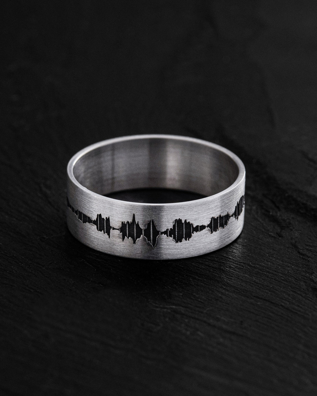 Silver ring SOUNDWAVE ENGRAVING