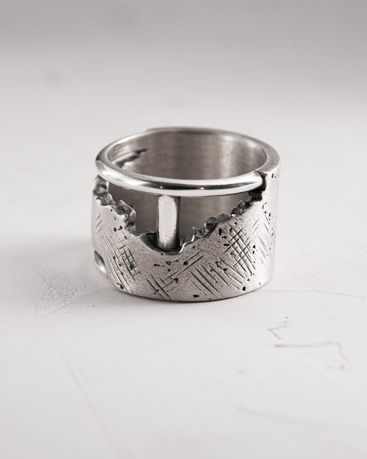 466c9b41821e70e695260a9b7ed4f194