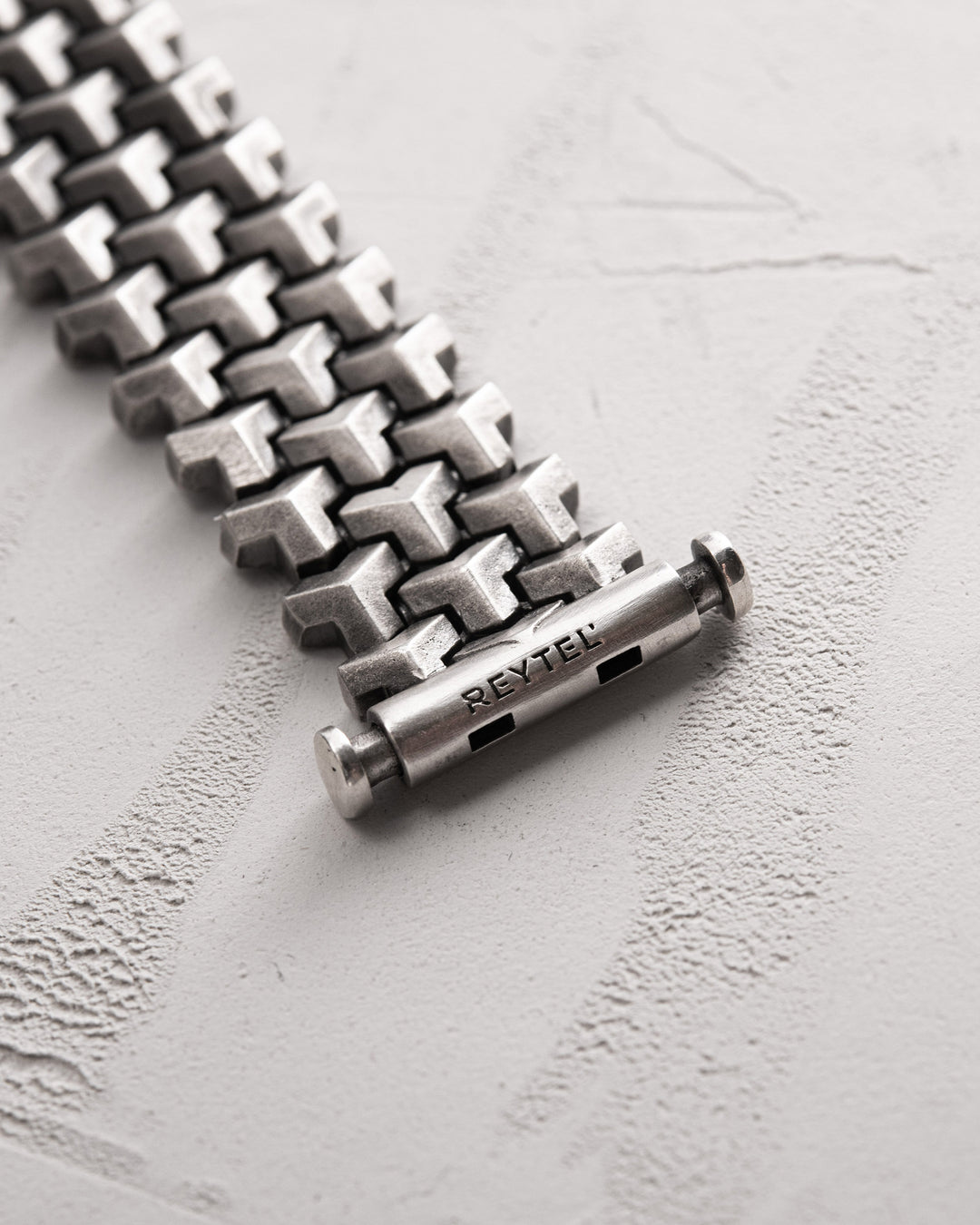 Silver bracelet DOOLHOF