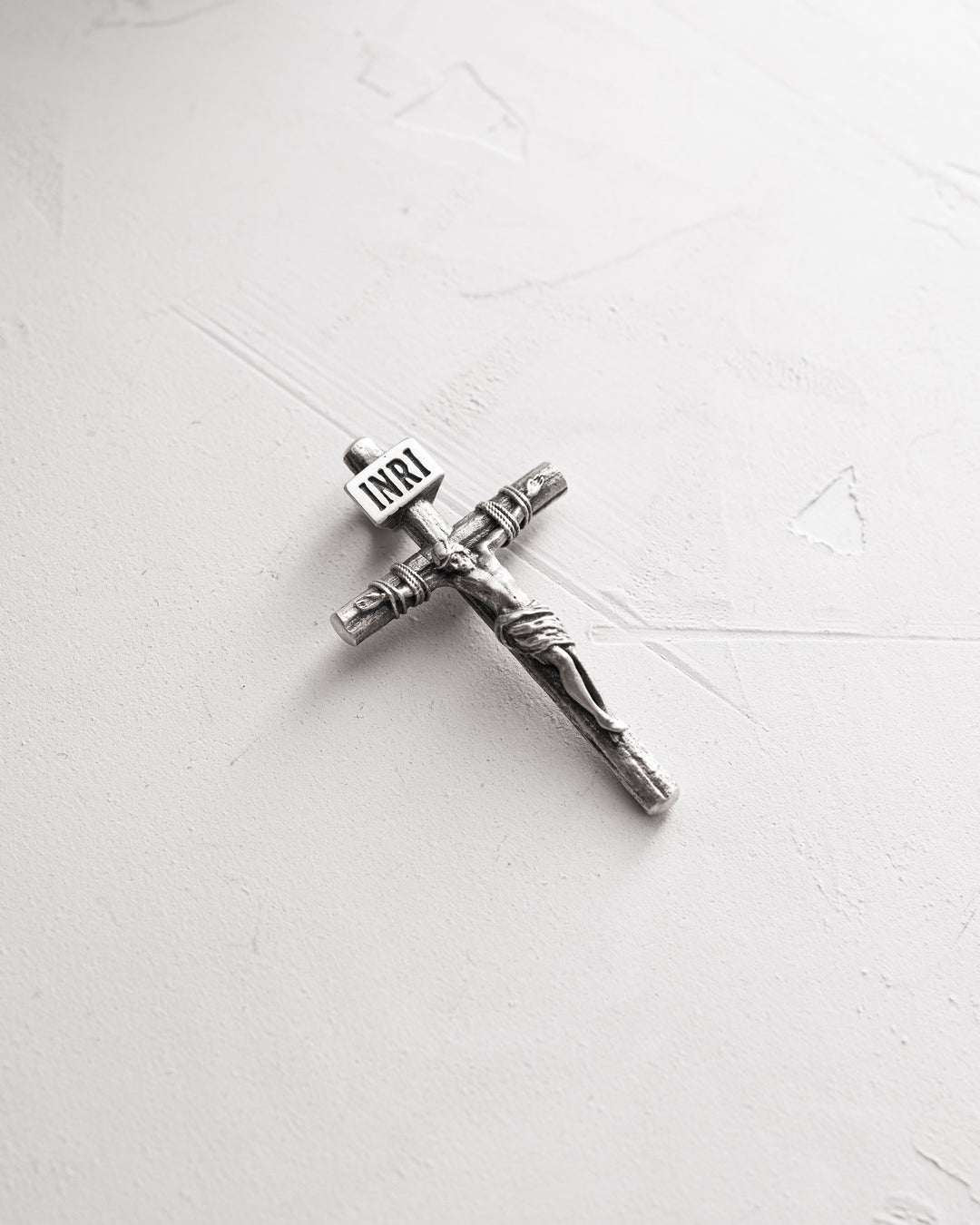 Cruz de Plata CRUCIFIXIÓN de JESUCRISTO. INRI mini