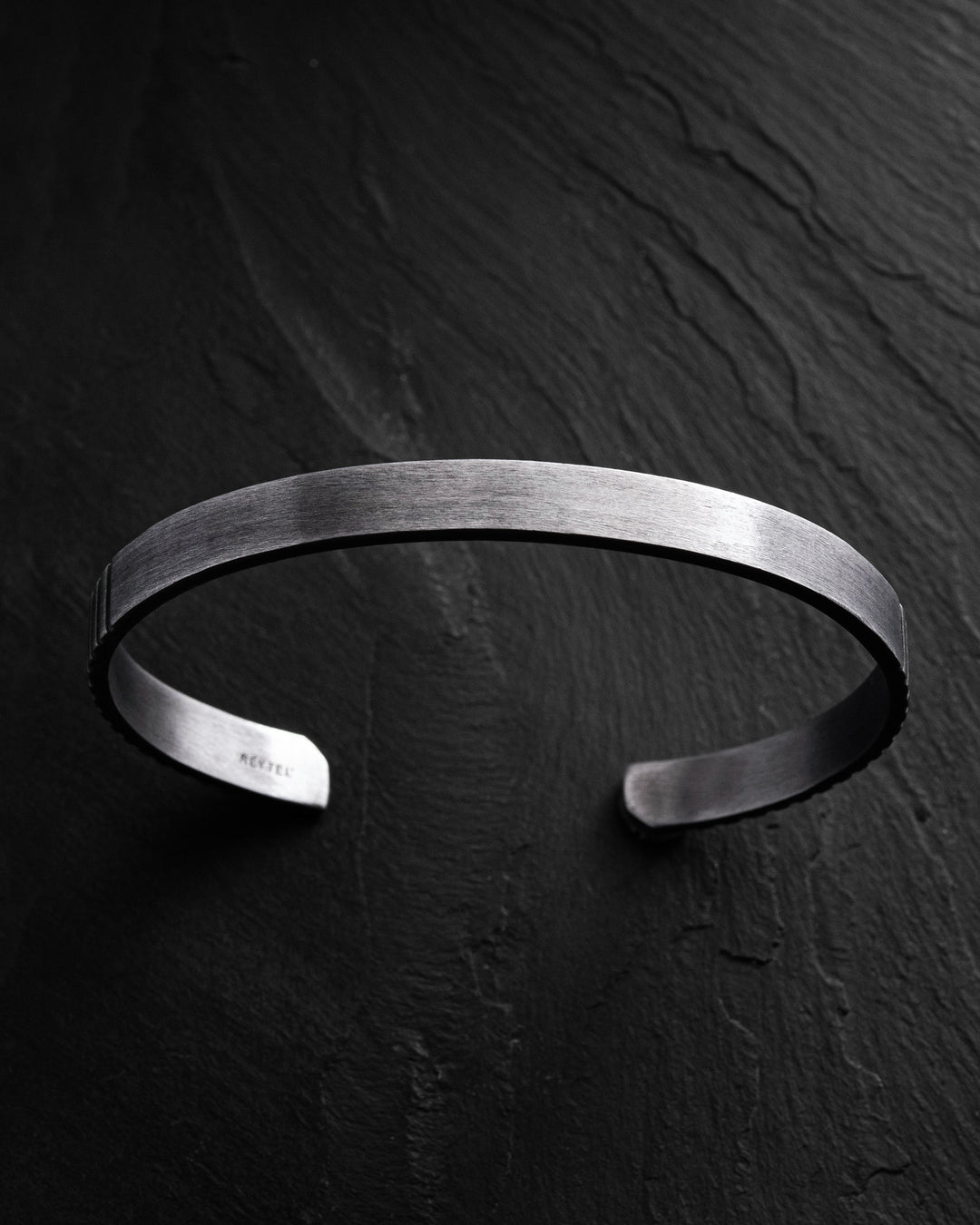 Silver bangle ZYKLUS