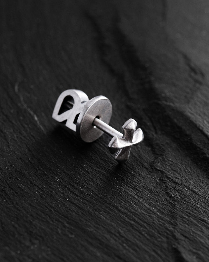 Silver single earring CROSS PATTÉE