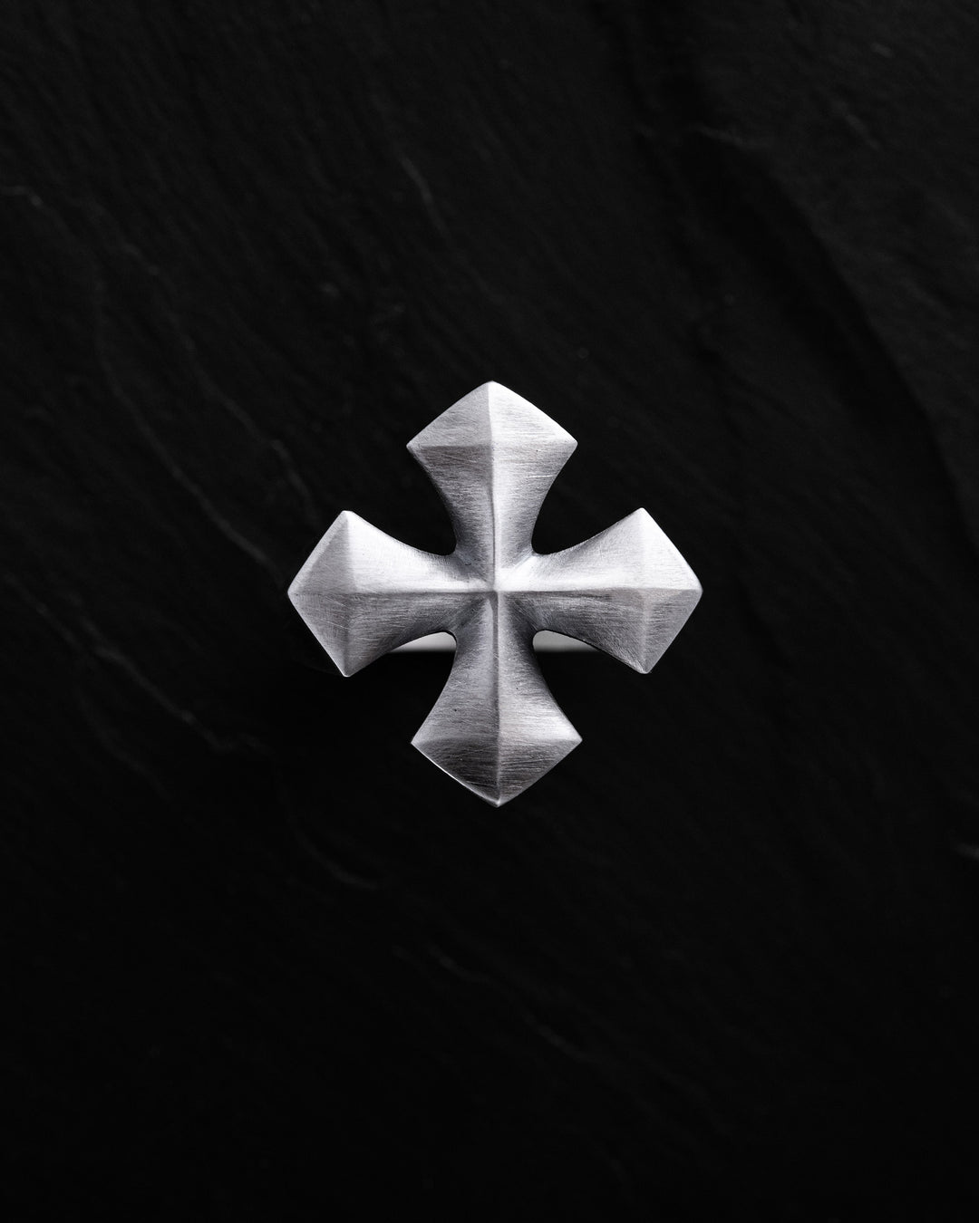 Silver ring CROSS PATTÉE