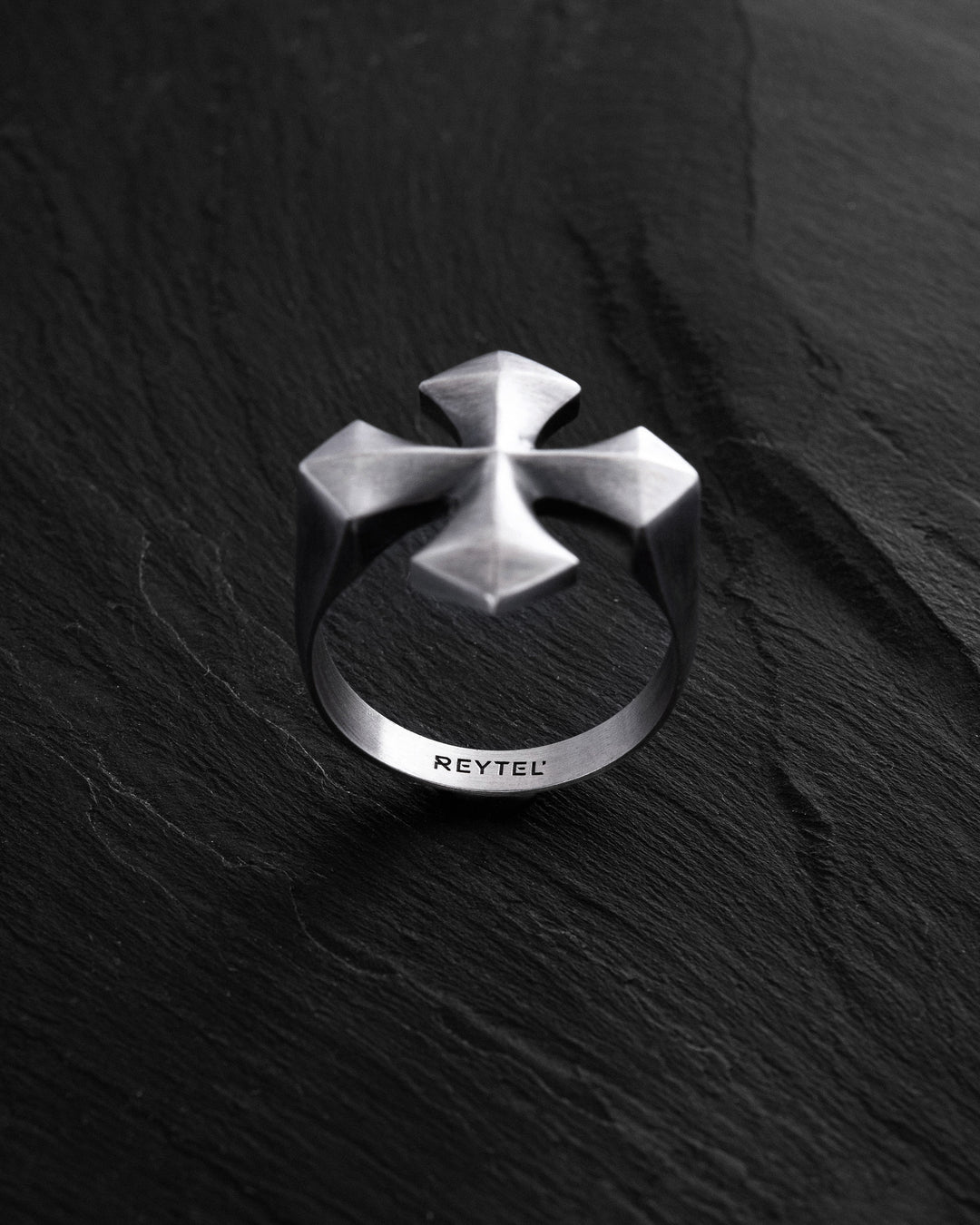 Silver ring CROSS PATTÉE