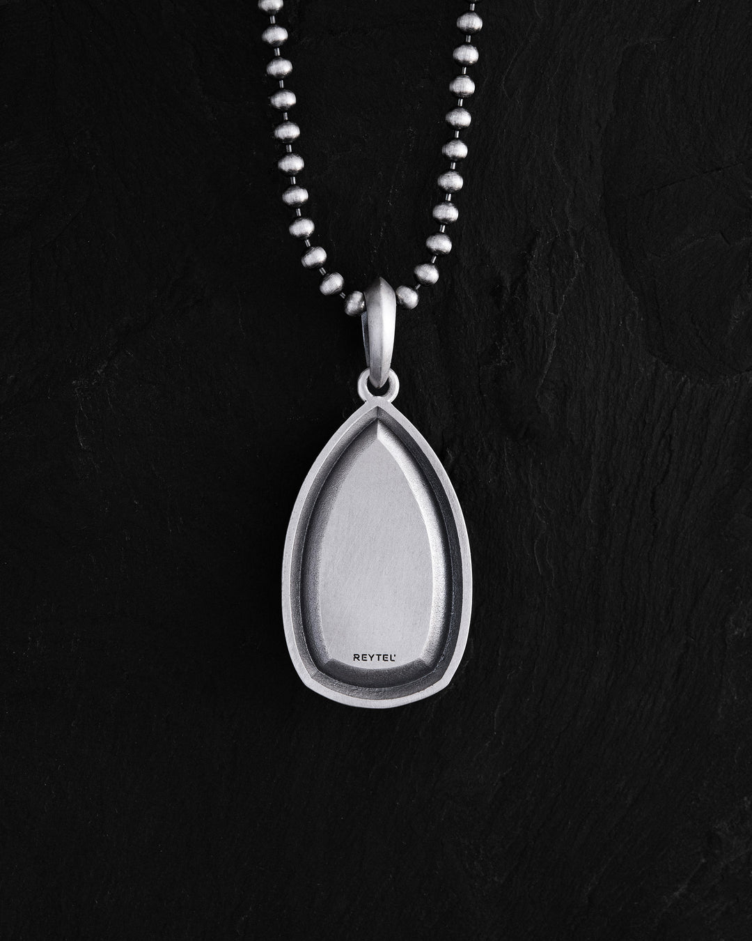 e4c3d409e20c24fd4593e2010b803775