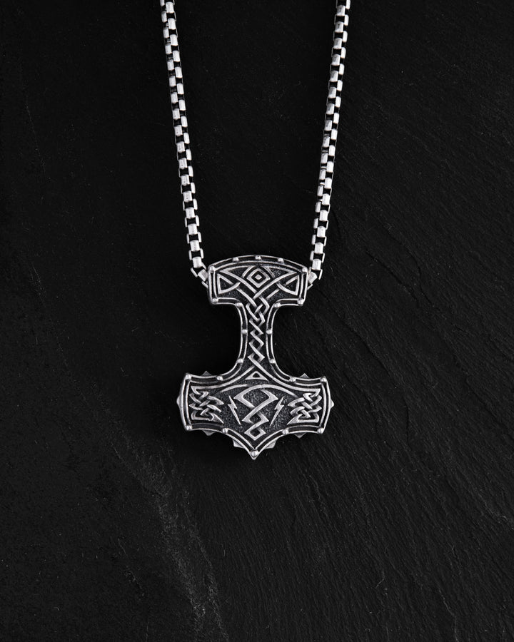 Ciondolo in argento MJOLNIR