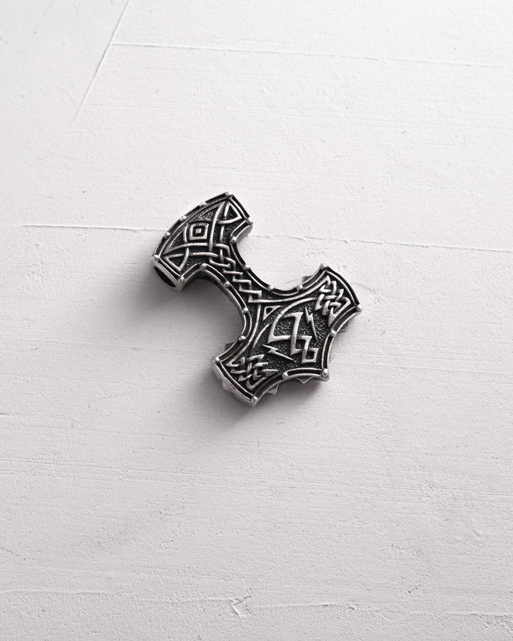 Ciondolo in argento MJOLNIR