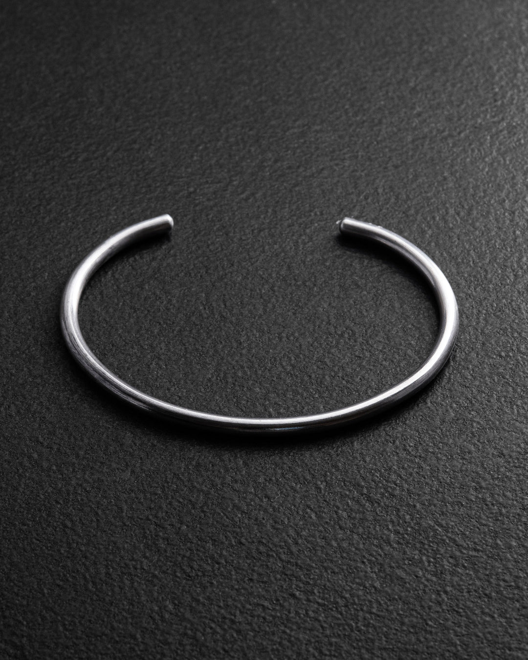Silver bangle MEKTIG