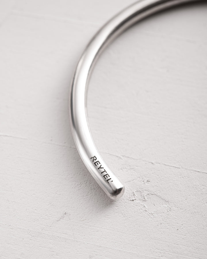 Silver bangle MEKTIG