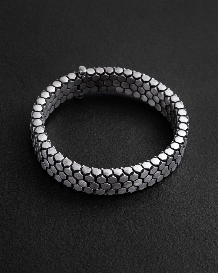 9899ed970dd0de1de2707b3ec21c153b