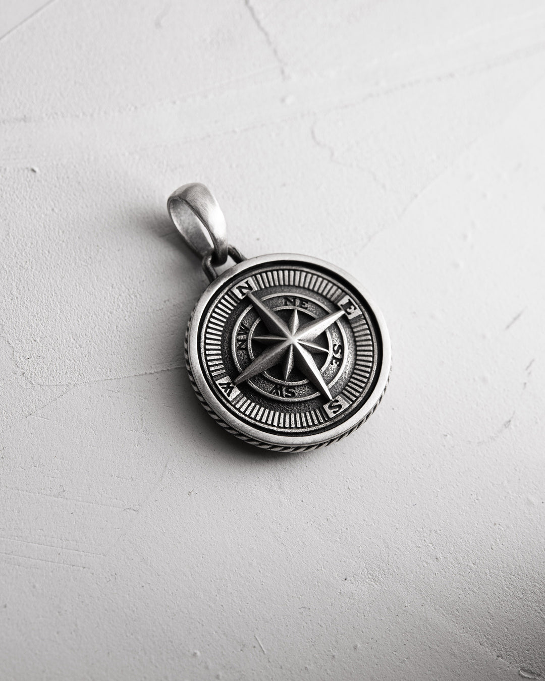 Silver pendant COMPASS. POLAR STAR