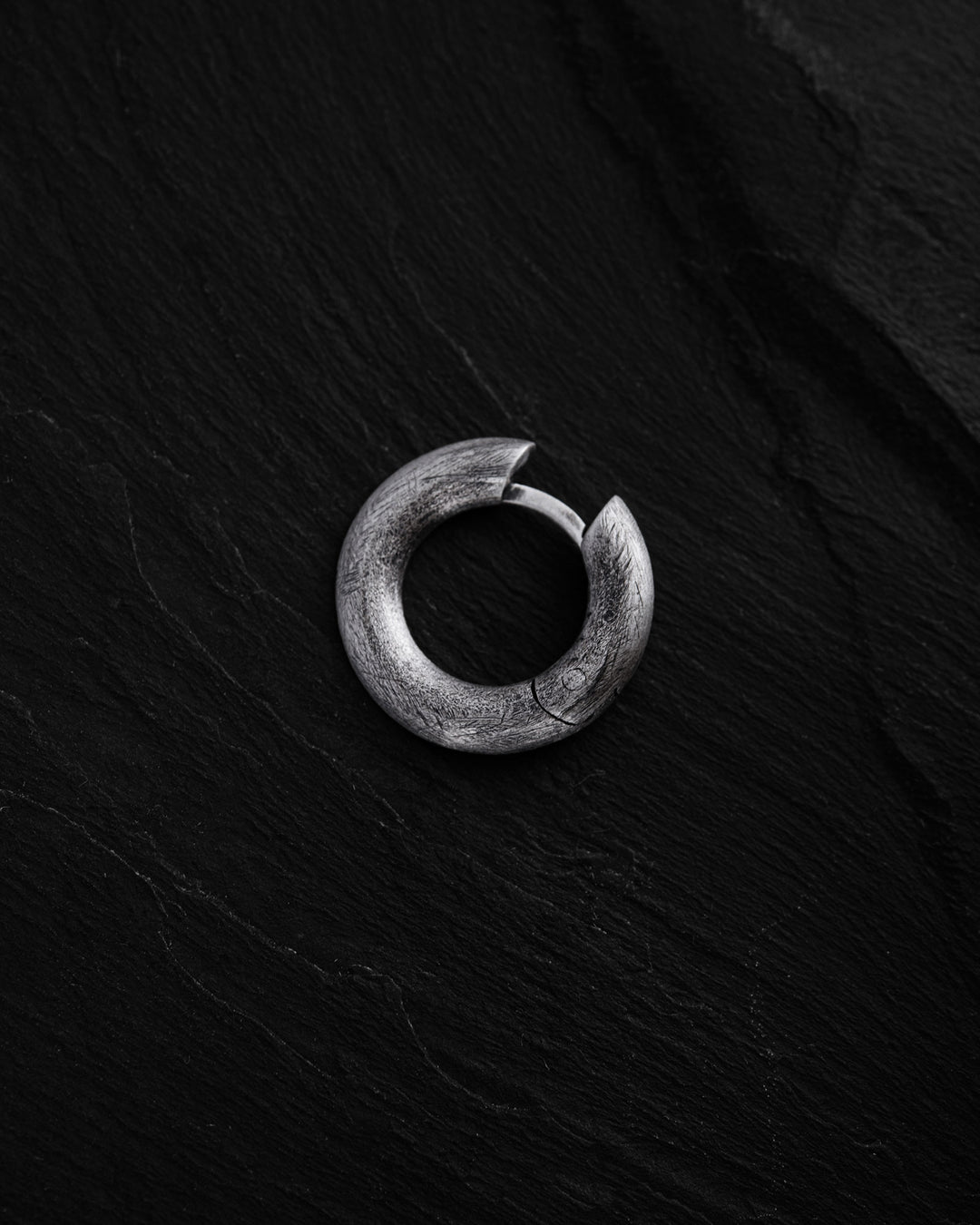 Silver earring - ring RELEASE