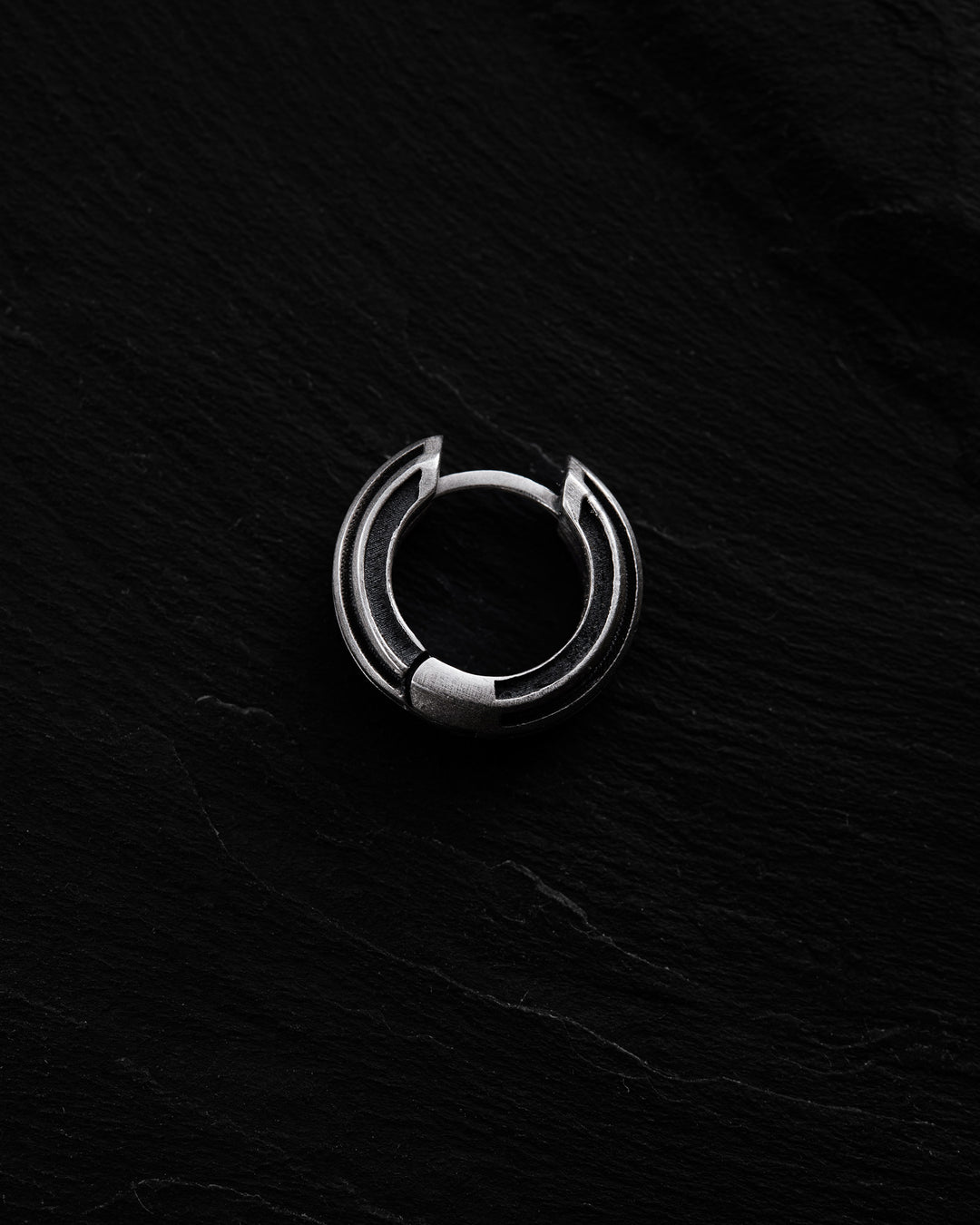 Silver earring - ring FOCUS