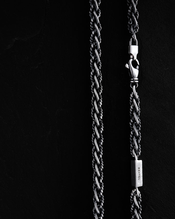 Silver chain SPIKE