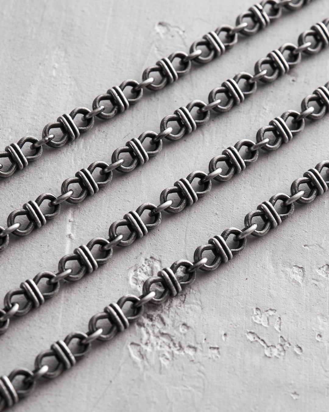 3d989cc5f7786d34216743c854636559