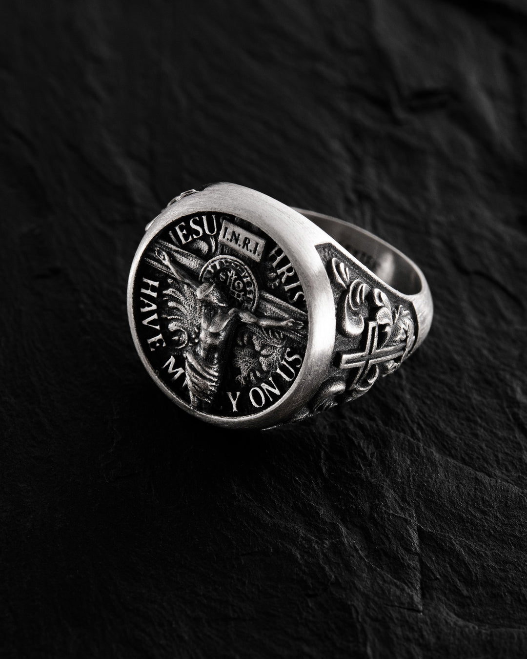 1f115823a6c1eddb77087842170650b5