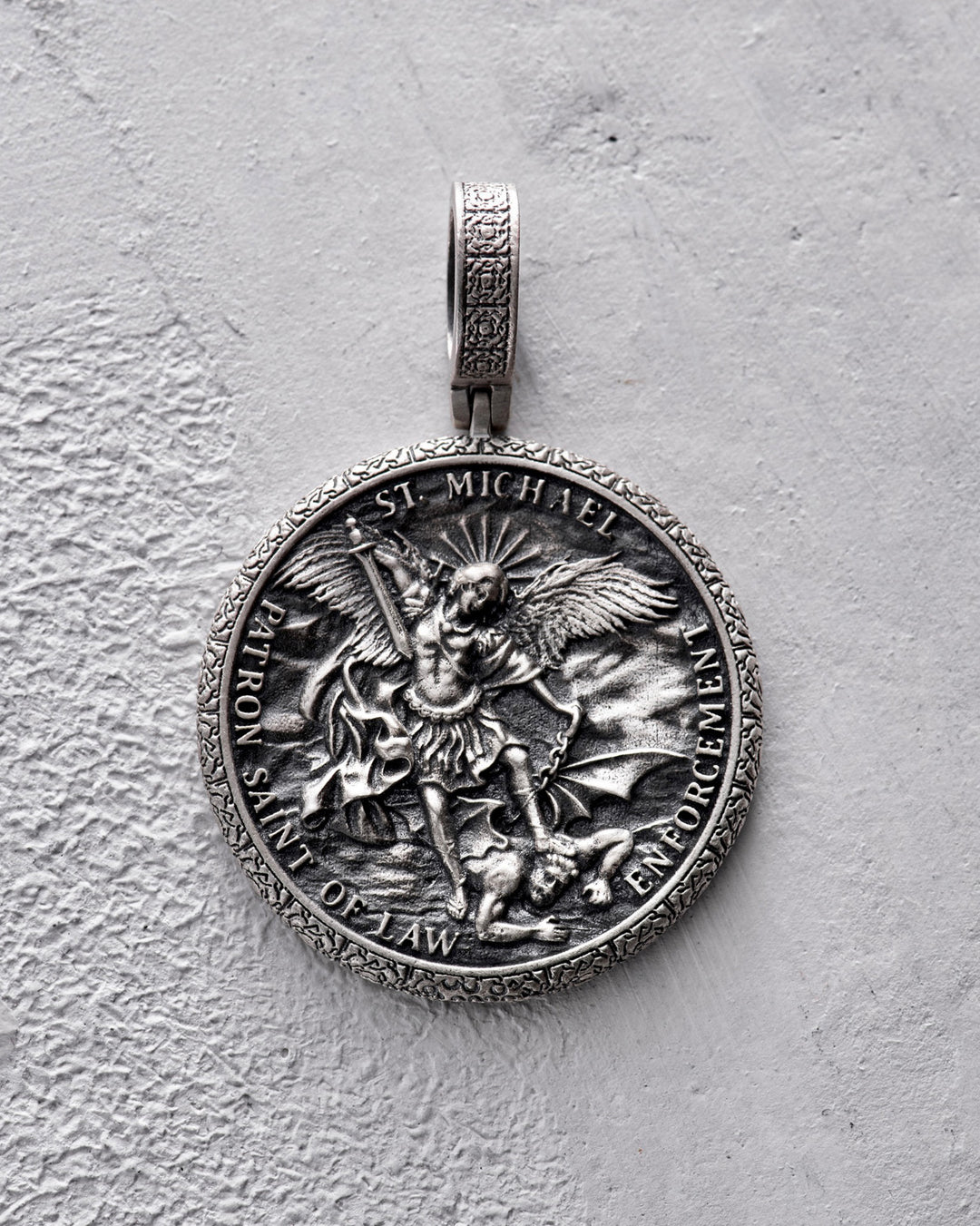 9aa6d5c79b9310eaab3fdd1e74aa4baf