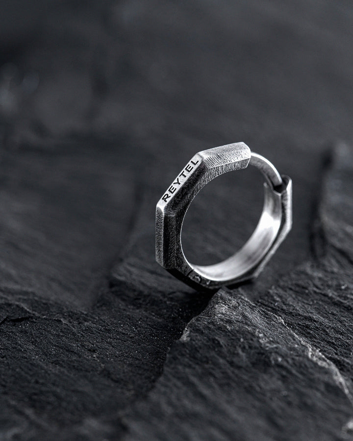 5ac799d94749a359e518ae95433329d9