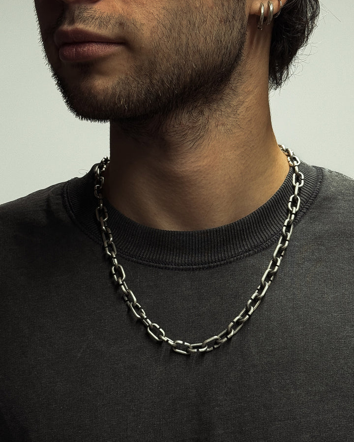Silver chain UTIL