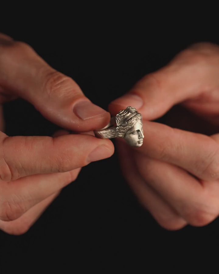 Silver ring VENUS DE MILO