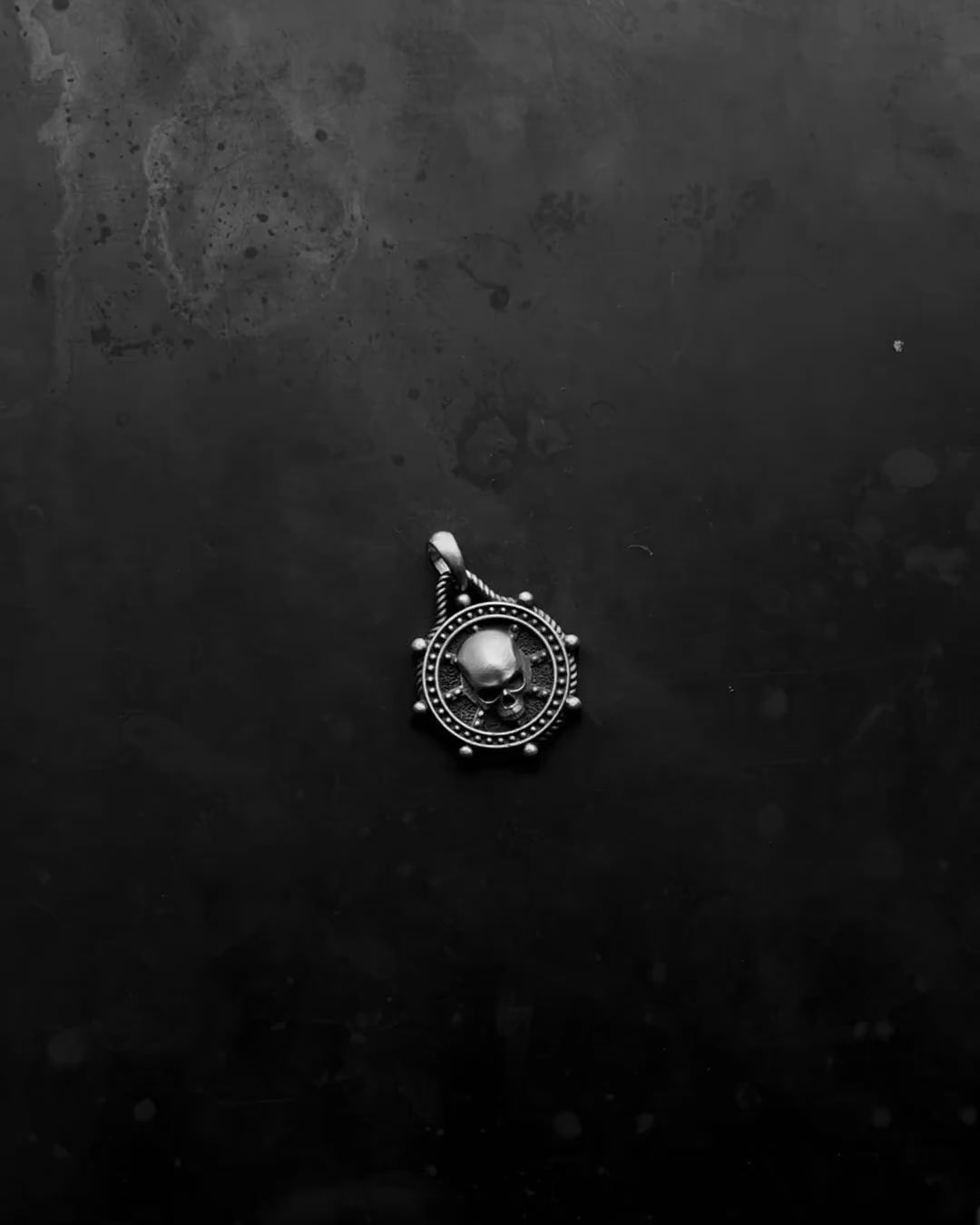 Silver pendant WHEEL OF FATE