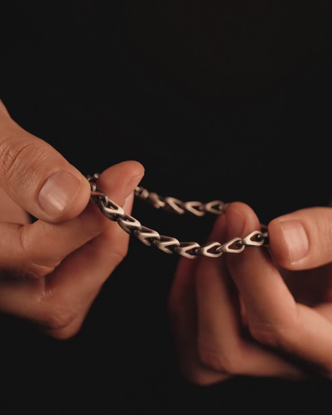 Silver bracelet VIGORE